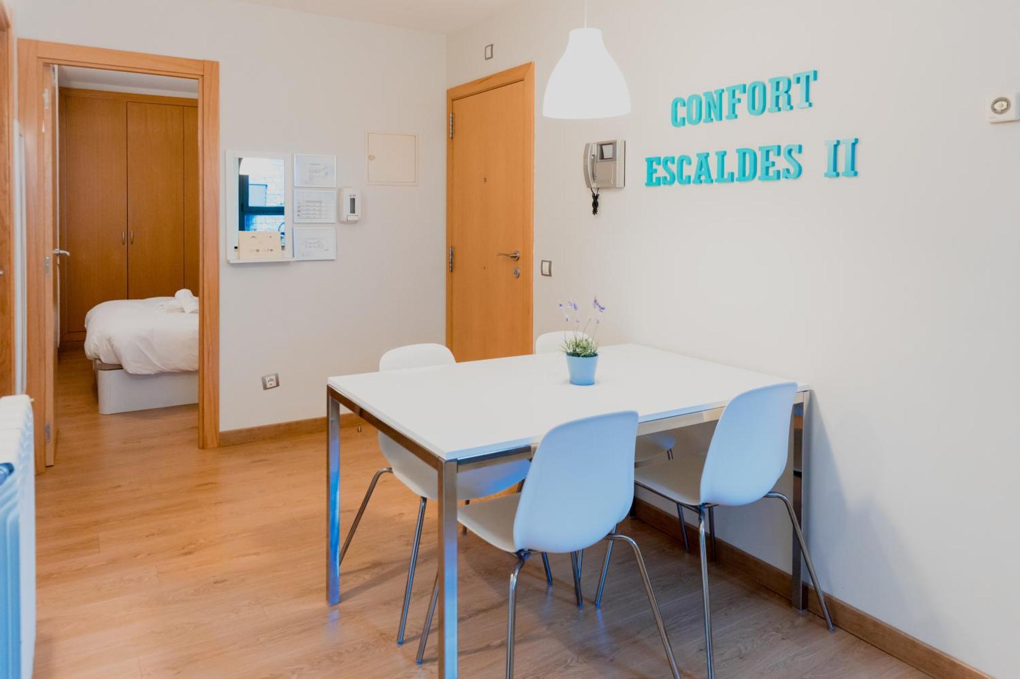 Confort Escaldes Hut 5003 - Hut 7755 Andorra la Vella Ngoại thất bức ảnh